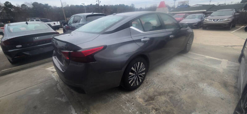 2024 Nissan Altima 2.5 SV