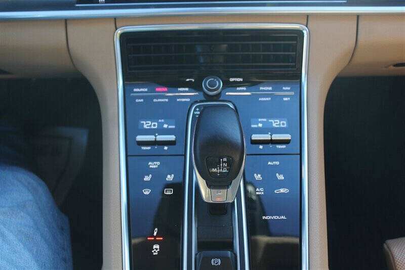 2018 Porsche Panamera 4 E-Hybrid