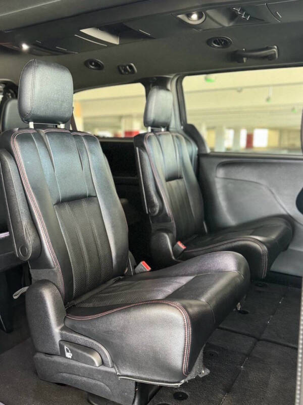 2016 Dodge Grand Caravan R/T