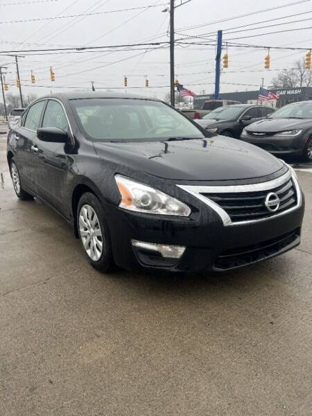 2014 Nissan Altima for sale at City Auto Sales in Roseville MI