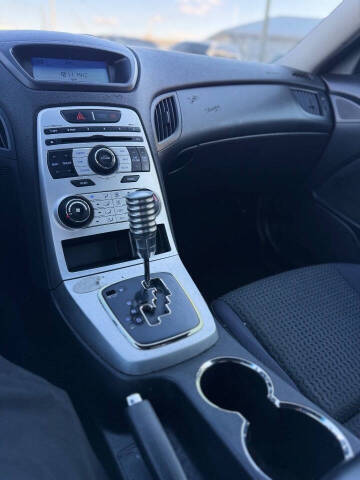 2010 Hyundai Genesis Coupe 2.0T
