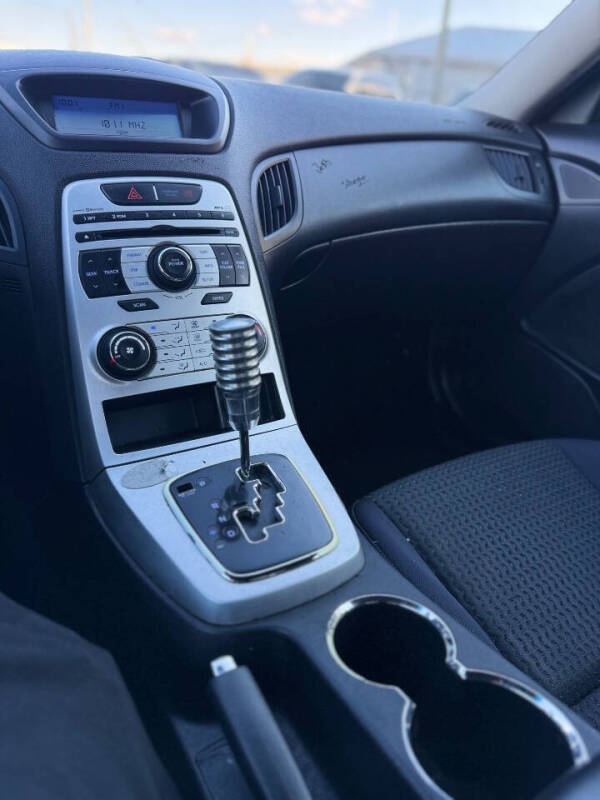 2010 Hyundai Genesis Coupe 2.0T