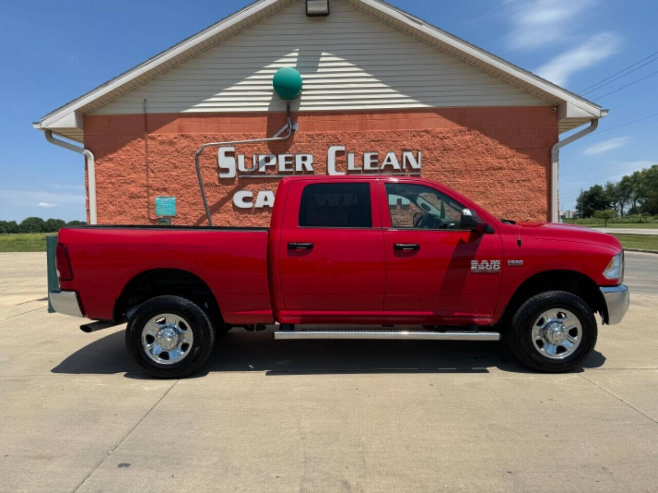 2018 Ram 2500 for sale at Illinois Auto Wholesalers in Tolono, IL