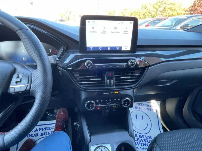 2025 Ford Escape ST-Line Select