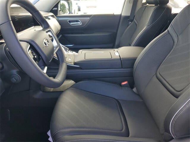 2026 Infiniti QX80 Luxe