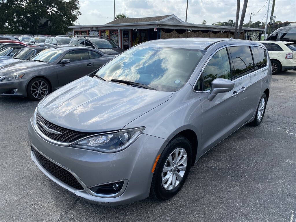 2018 Chrysler Pacifica for sale at Sunshine Auto in Pinellas Park, FL