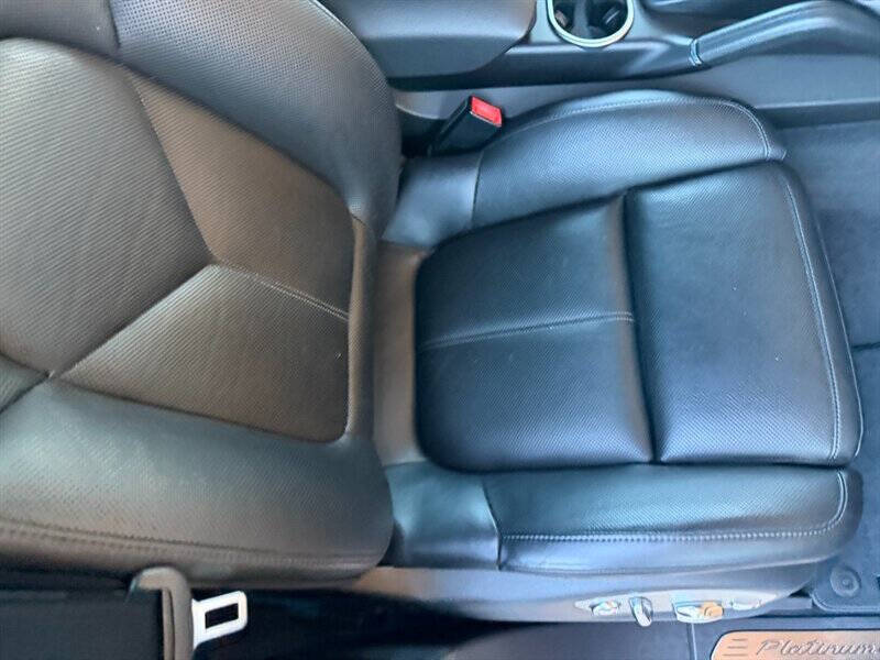 2018 Porsche Cayenne Platinum Edition