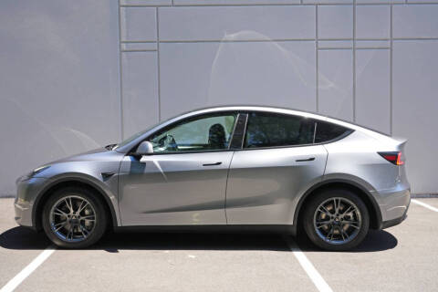 2024 Tesla Model Y Long Range