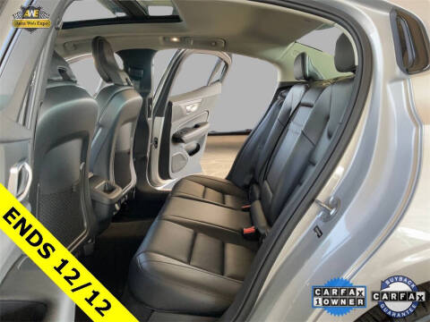 2024 Volvo S60 B5 Core Dark Theme