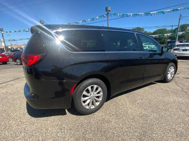 2017 Chrysler Pacifica Touring