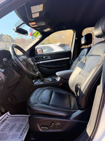 2017 Ford Explorer XLT