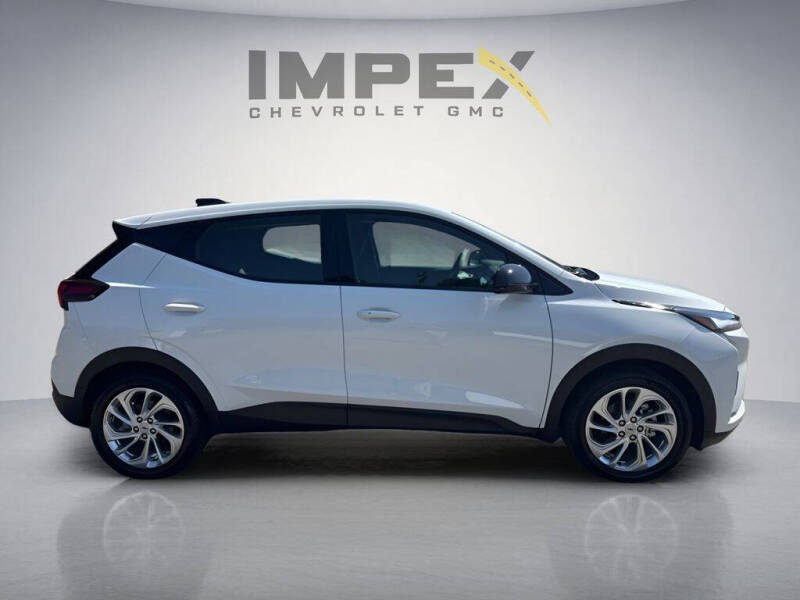 2027 Chevrolet Bolt LT