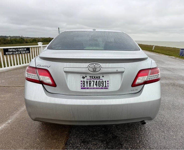 2010 Toyota Camry LE