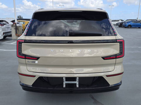 2025 Volvo EX90 Twin Performance Ultra 6P