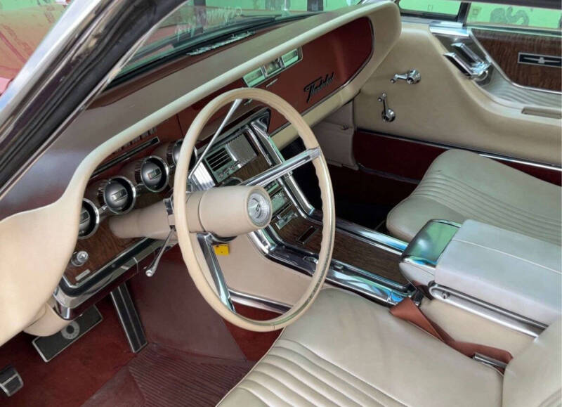 1965 Ford Thunderbird