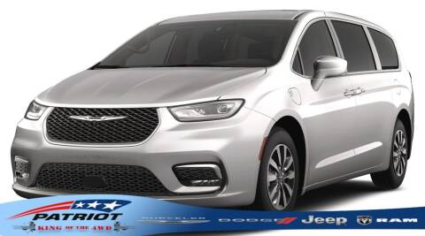 2023 Chrysler Pacifica Plug-In Hybrid for sale at PATRIOT CHRYSLER DODGE JEEP RAM in Oakland MD