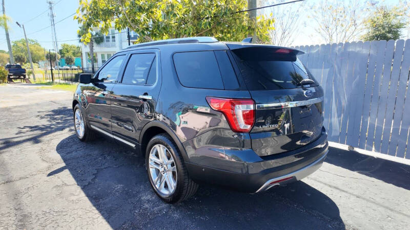 2017 Ford Explorer Limited