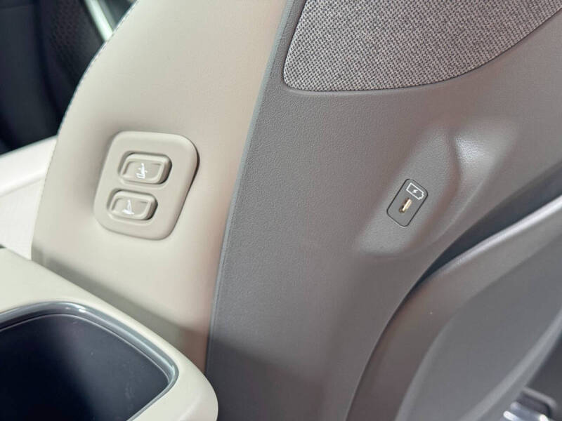 2025 Kia EV9 Wind