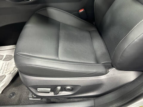 2025 Toyota Prius XLE