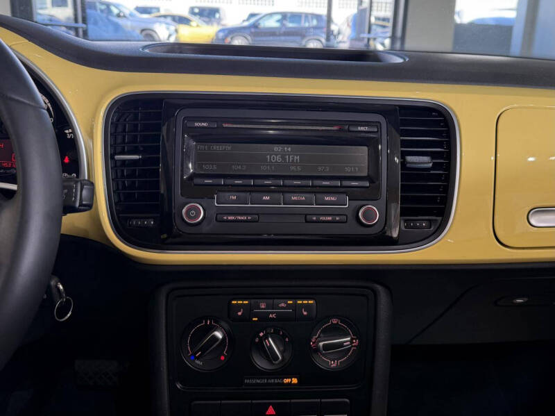 2013 Volkswagen Beetle Convertible