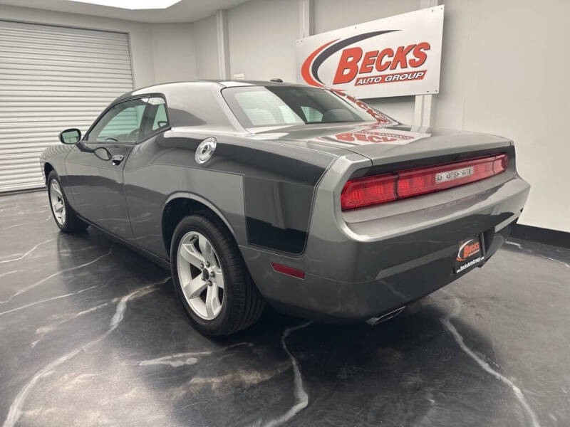 2012 Dodge Challenger SXT