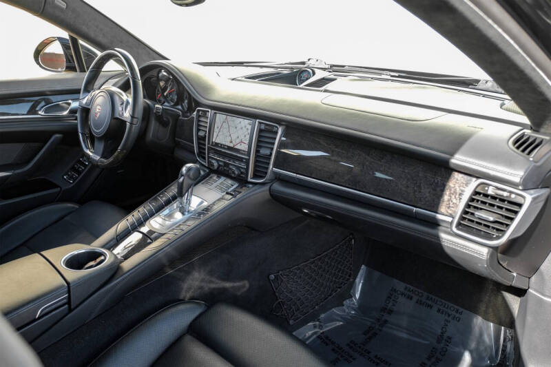 2011 Porsche Panamera Turbo