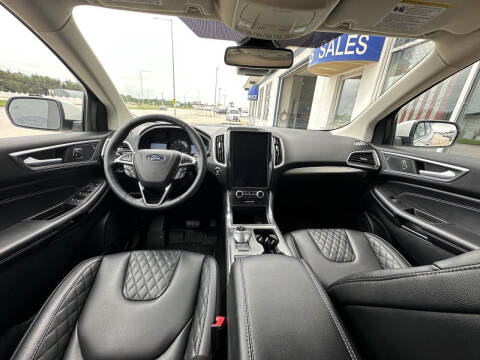 2024 Ford Edge Titanium