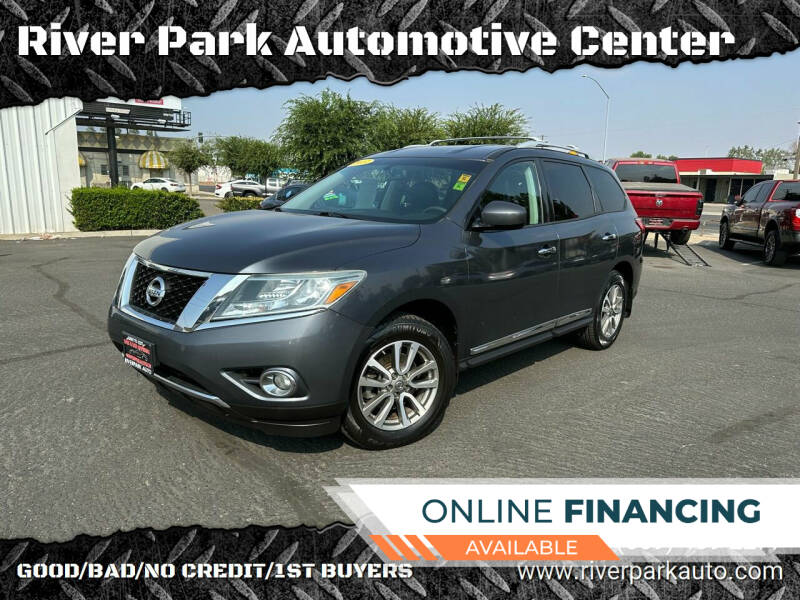 2013 Nissan Pathfinder for sale at River Park Automotive Center in Fresno CA