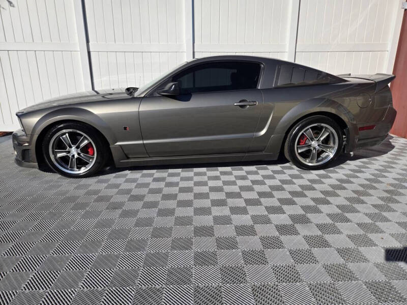 2005 Ford Mustang GT Premium