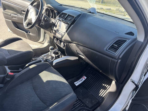 2013 Mitsubishi Outlander Sport SE