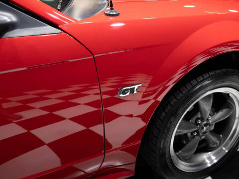 2003 Ford Mustang GT Deluxe