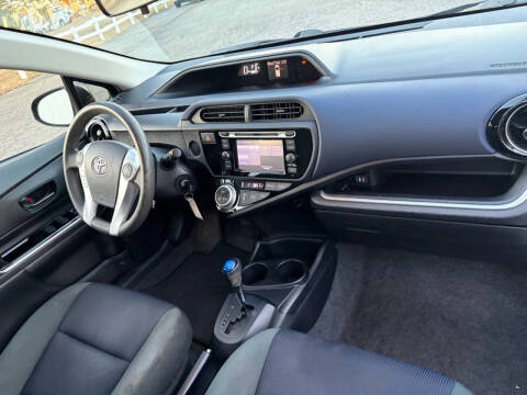 2015 Toyota Prius c