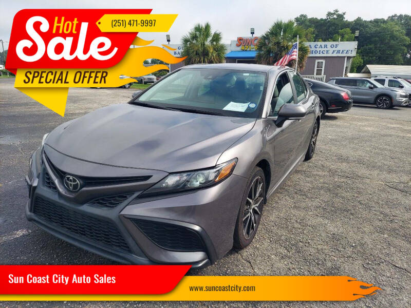 2022 Toyota Camry SE Nightshade's photo