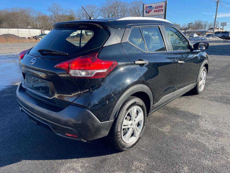 2019 Nissan Kicks S