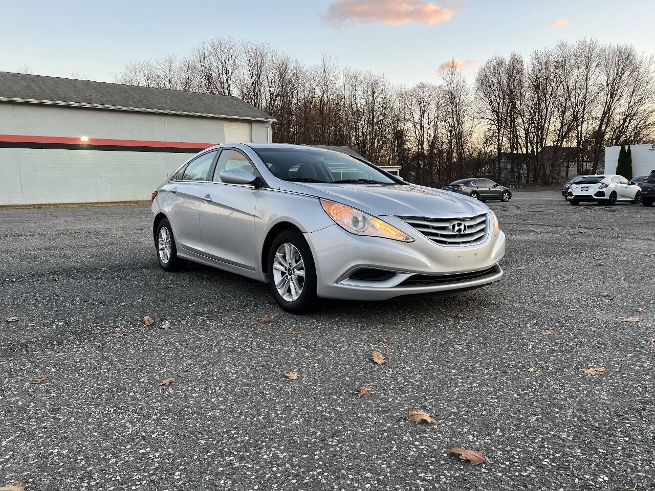 2013 Hyundai SONATA for sale at Kanar Auto Sales LLC in Springfield, MA