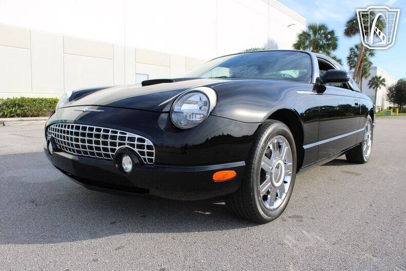 2005 Ford Thunderbird Deluxe