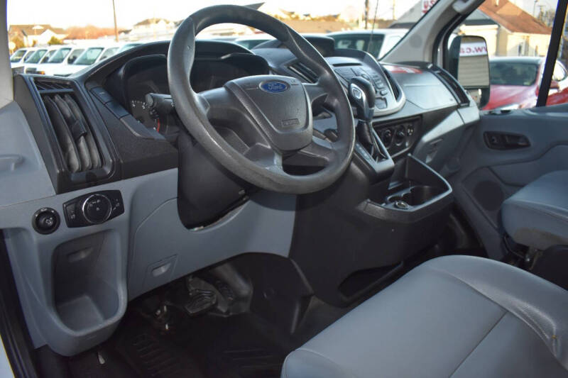 2019 Ford Transit Van Base photo 17