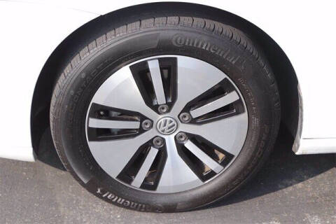 2015 Volkswagen e-Golf SEL Premium