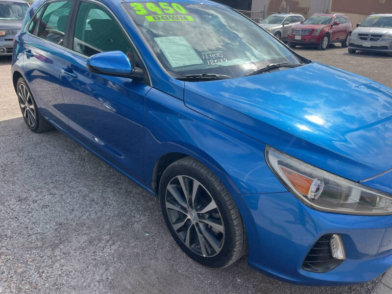 2018 Hyundai Elantra GT GT's photo