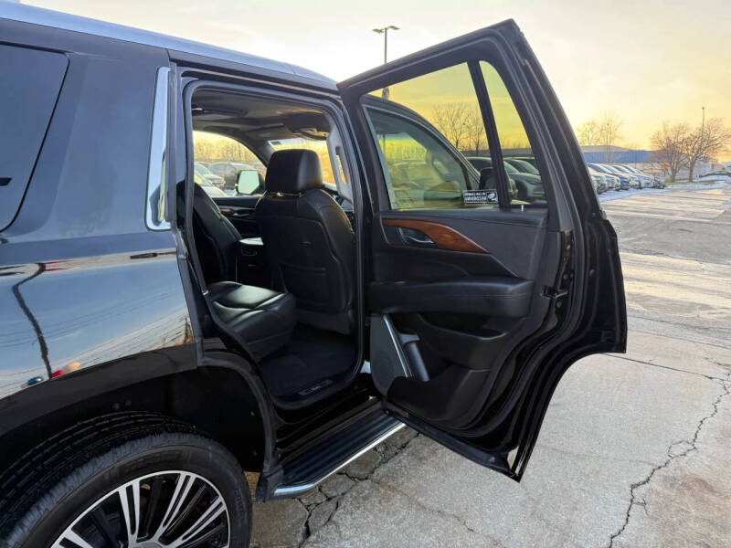 2016 Cadillac Escalade Luxury Collection