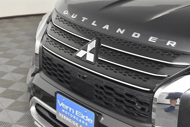 2024 Mitsubishi Outlander PHEV SE