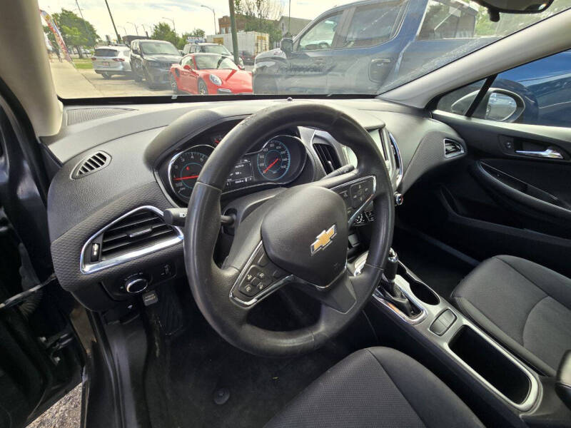 2017 Chevrolet Cruze LT Auto
