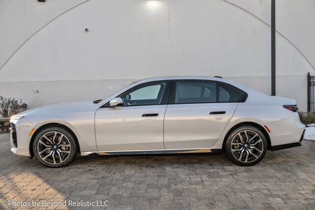 2025 BMW 7 Series 740i xDrive