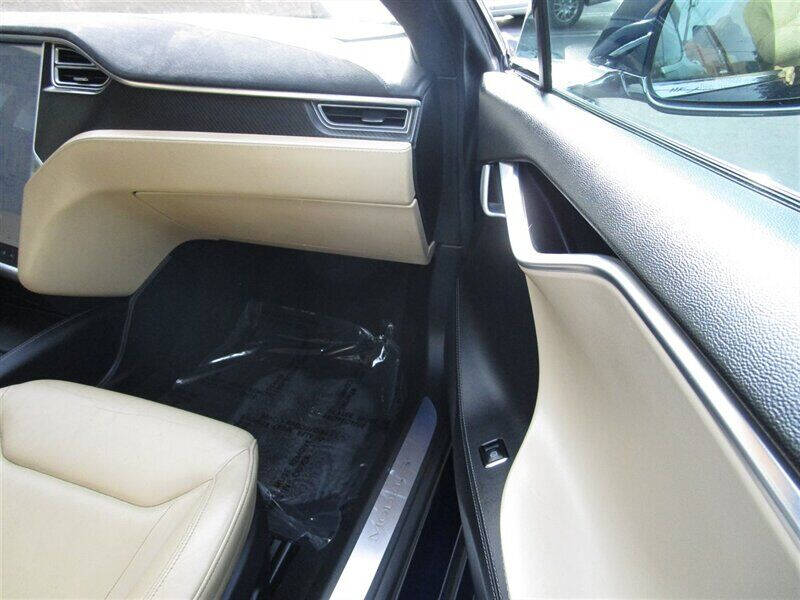 2015 Tesla Model S P85D