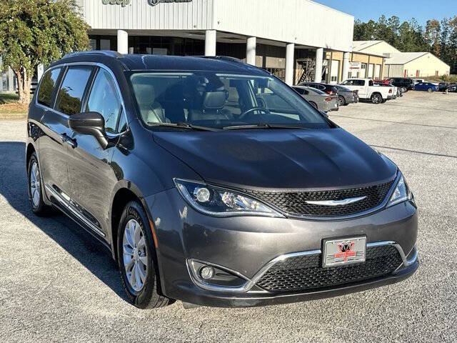 Used 2018 Chrysler Pacifica Touring L with VIN 2C4RC1BG9JR252724 for sale in Carrollton, GA