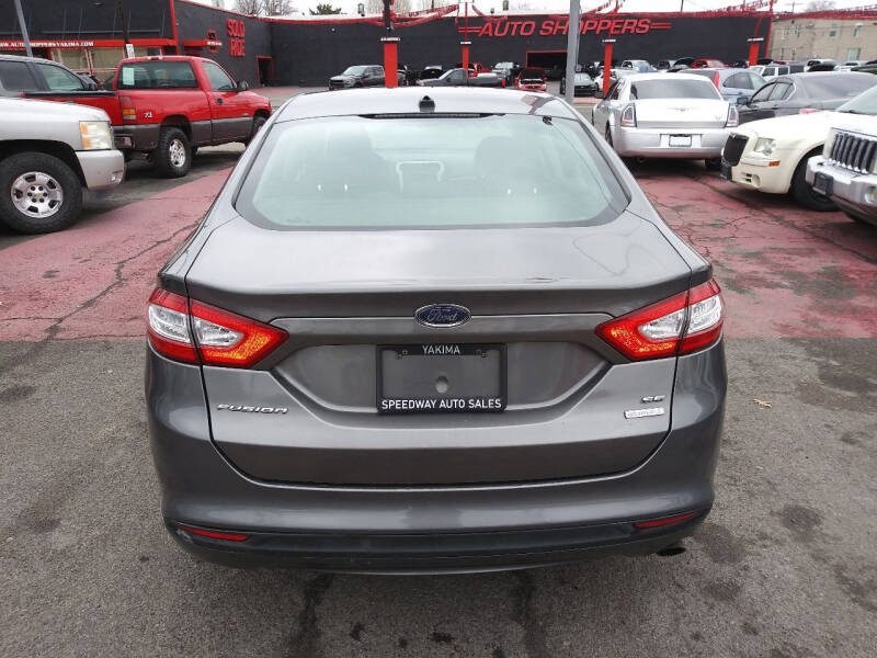 2013 Ford Fusion SE