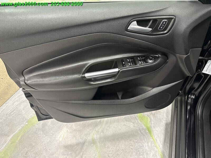 2017 Ford C-MAX Hybrid SE