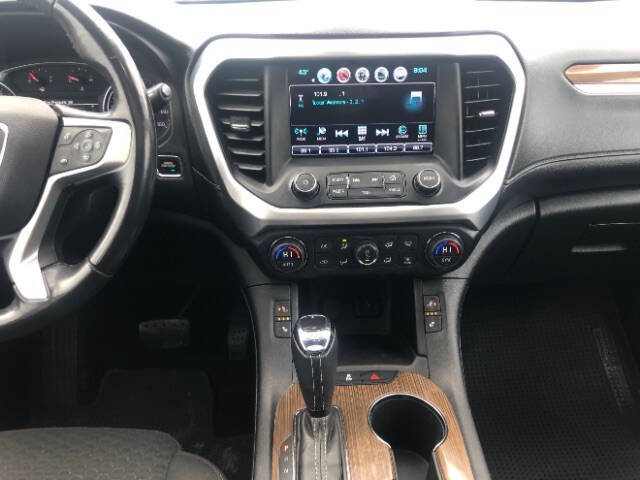 2017 GMC Acadia SLE-2