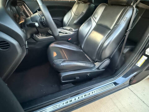 2019 Dodge Challenger SXT