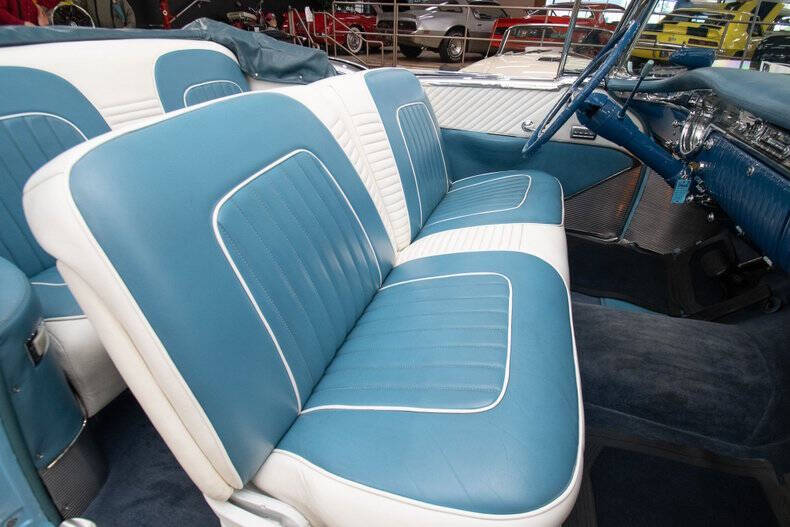 1954 Oldsmobile Starfire